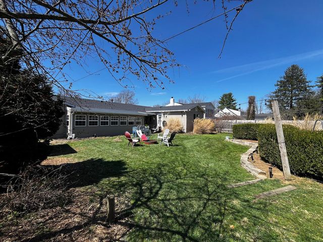 5 Shawnee Drive, Chillicothe, OH 45601