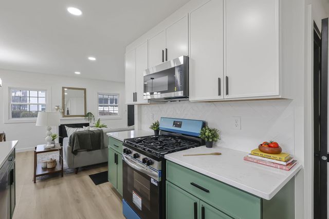 878 Grandon Avenue, Columbus, OH 43209