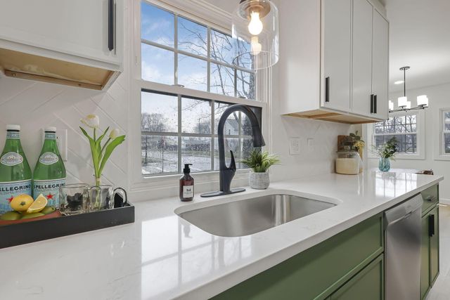 878 Grandon Avenue, Columbus, OH 43209