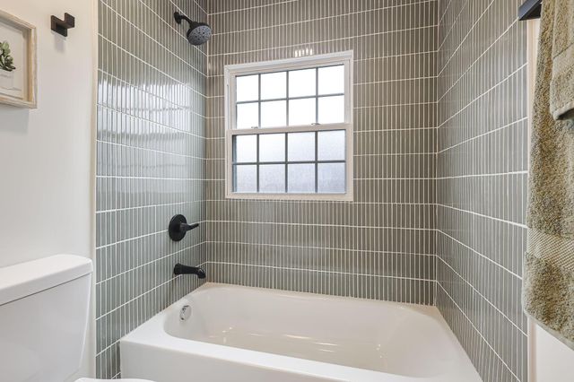 878 Grandon Avenue, Columbus, OH 43209