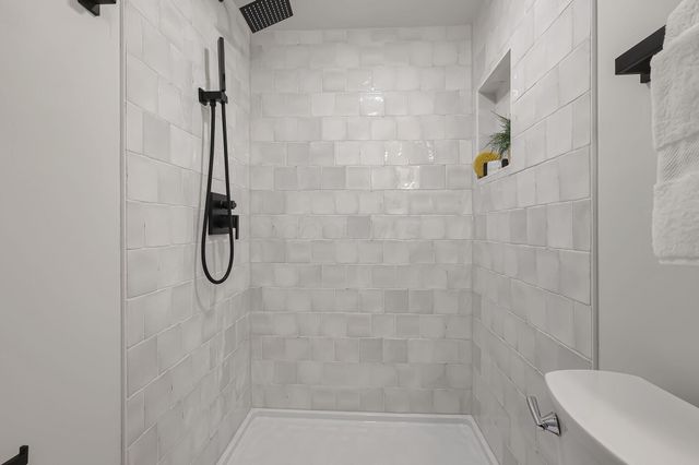 878 Grandon Avenue, Columbus, OH 43209