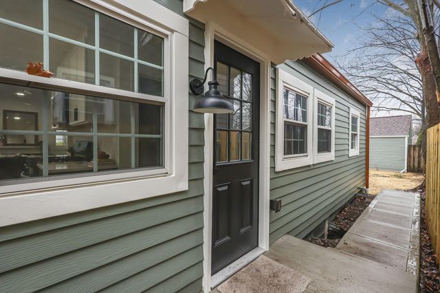 878 Grandon Avenue, Columbus, OH 43209