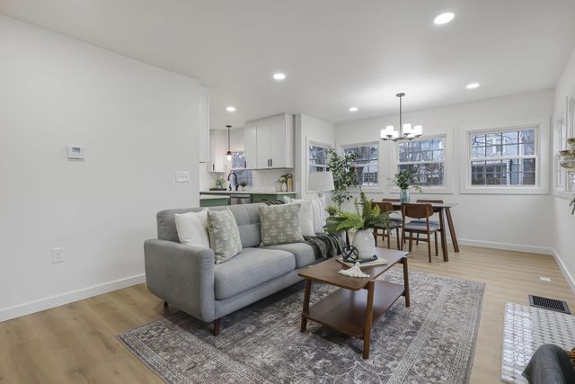 878 Grandon Avenue, Columbus, OH 43209