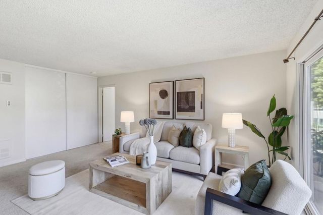 815 N Humboldt Street 302, San Mateo, CA 94401