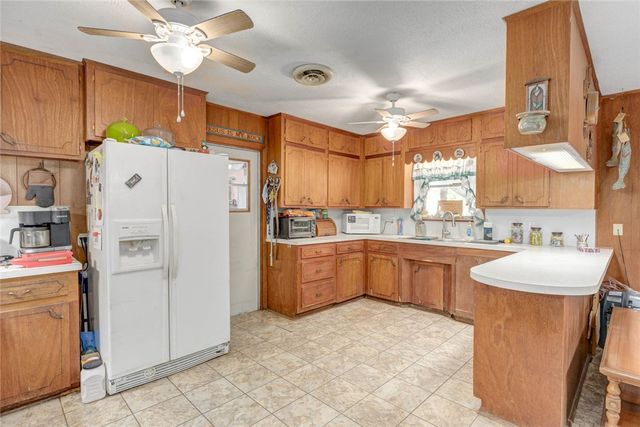 620 W Nelson Ave, Aransas Pass, TX 78336