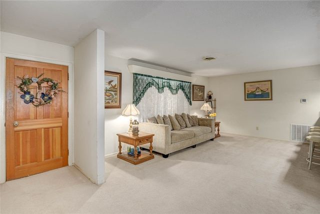 620 W Nelson Ave, Aransas Pass, TX 78336