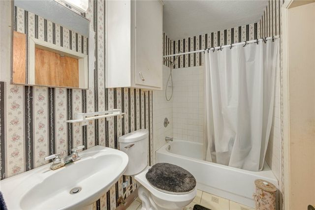 620 W Nelson Ave, Aransas Pass, TX 78336