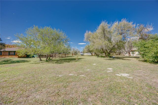 620 W Nelson Ave, Aransas Pass, TX 78336