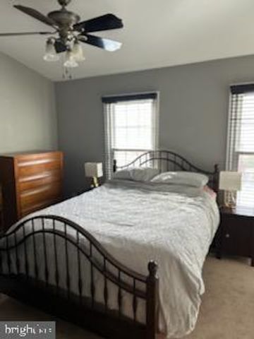 5008 9TH ST S, Arlington, VA 22204