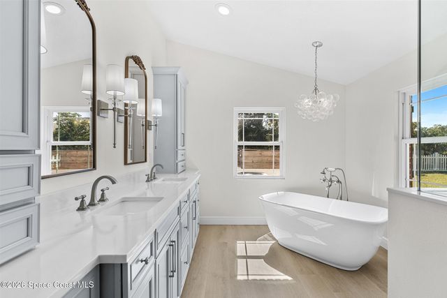 517 N River Oaks Drive, Indialantic, FL 32903