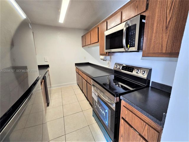 1850 N Congress Ave 311, West Palm Beach, FL 33401