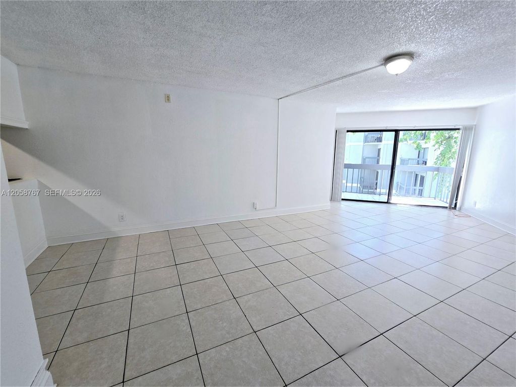 1850 N Congress Ave 311, West Palm Beach, FL 33401