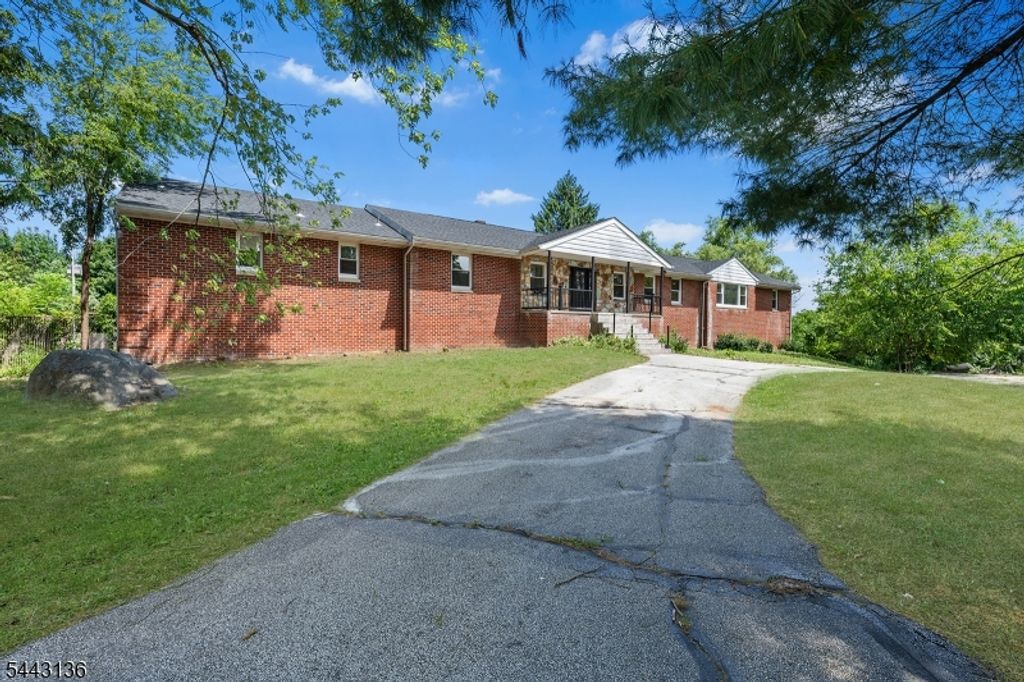 14 Lewisburg Rd, Wantage Twp., NJ 07461 — photo 2