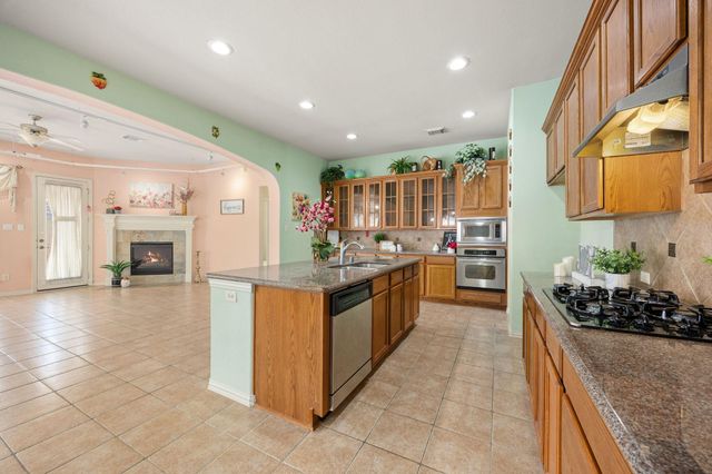 79 Cherry Hills Drive, Jersey Village, TX 77064