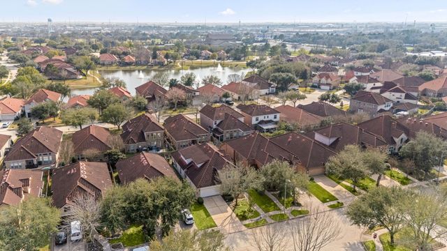 79 Cherry Hills Drive, Jersey Village, TX 77064