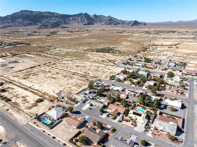 720 Indian Wells Court, Pahrump, NV 89060