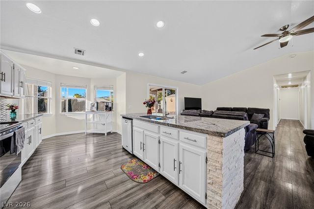 720 Indian Wells Court, Pahrump, NV 89060