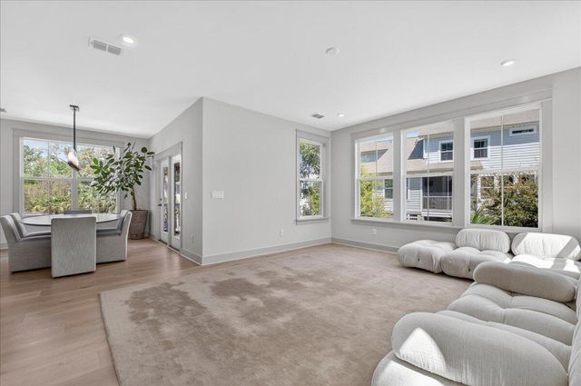 1506 N Lakeshore Drive, Mount Pleasant, SC 29466