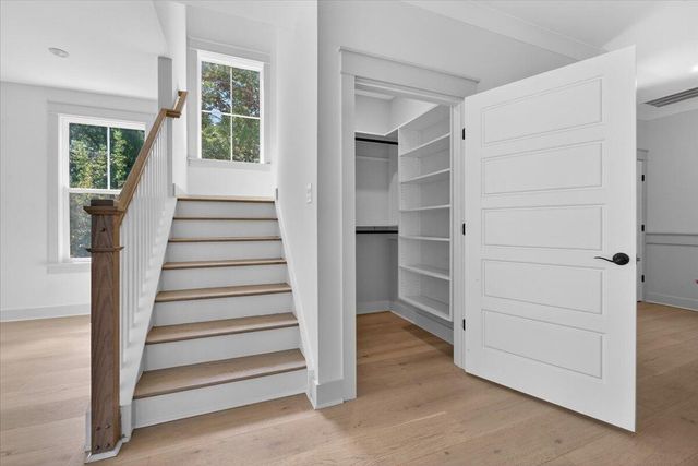 1506 N Lakeshore Drive, Mount Pleasant, SC 29466
