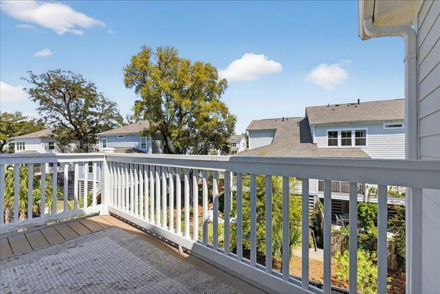 1506 N Lakeshore Drive, Mount Pleasant, SC 29466