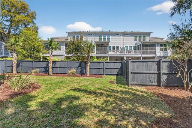 1506 N Lakeshore Drive, Mount Pleasant, SC 29466