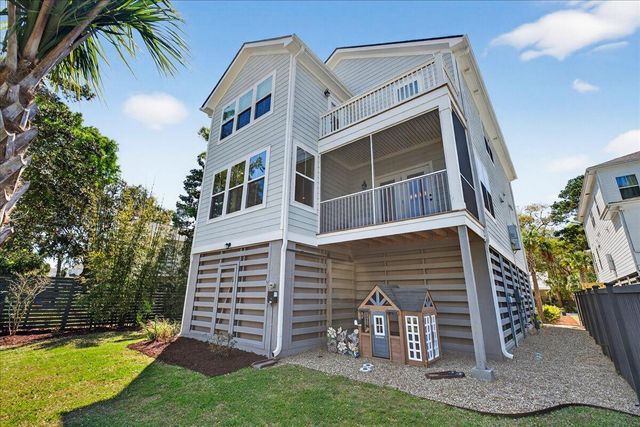 1506 N Lakeshore Drive, Mount Pleasant, SC 29466