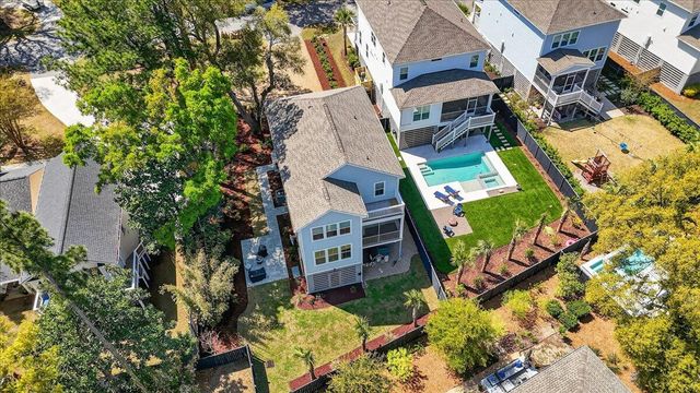 1506 N Lakeshore Drive, Mount Pleasant, SC 29466
