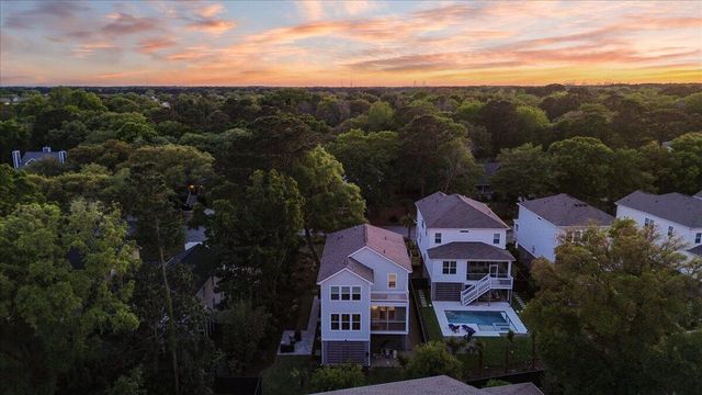 1506 N Lakeshore Drive, Mount Pleasant, SC 29466