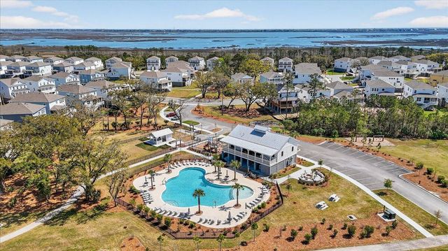 1506 N Lakeshore Drive, Mount Pleasant, SC 29466