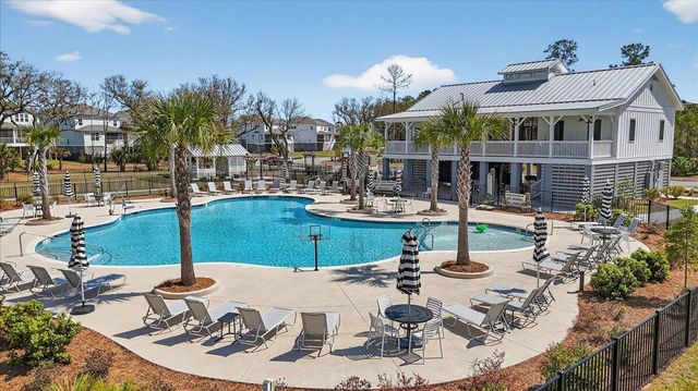 1506 N Lakeshore Drive, Mount Pleasant, SC 29466