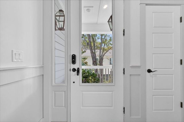 1506 N Lakeshore Drive, Mount Pleasant, SC 29466