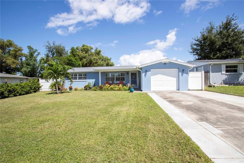 5240 SCHOOL ROAD, New Port Richey, FL 34653