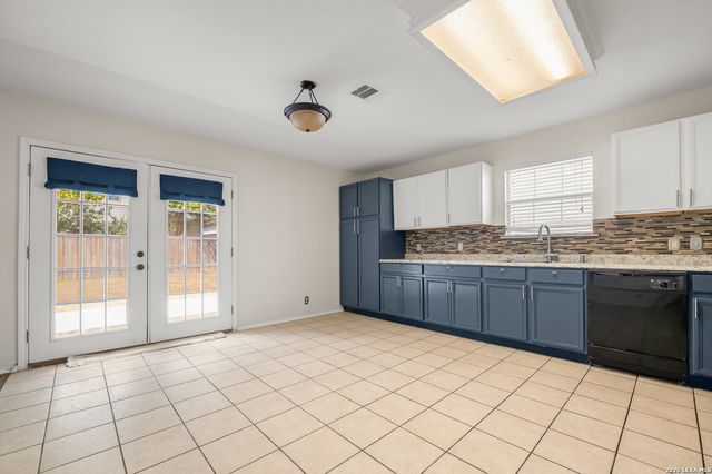 7611 Cedar Farm, San Antonio, TX 78239