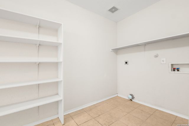 7611 Cedar Farm, San Antonio, TX 78239