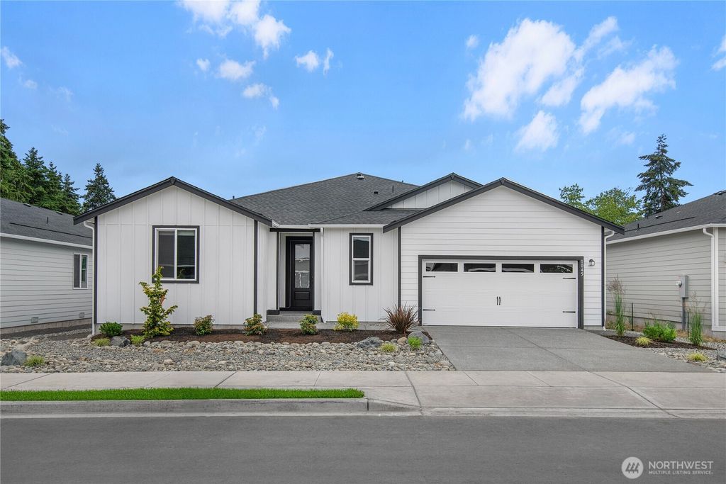 636 Silver Frost Drive, Sequim, WA 98382