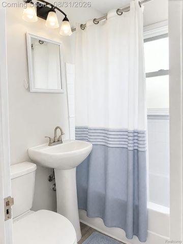 279 W 21st Street, Holland, MI 49423