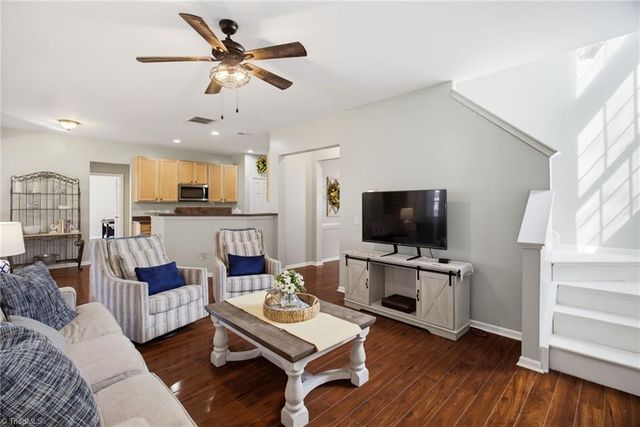 4134 Grassy Knoll Circle, Winston-salem, NC 27107