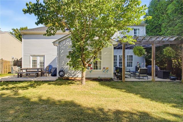 4134 Grassy Knoll Circle, Winston-salem, NC 27107