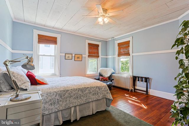 922 8TH AVE, Prospect Park, PA 19076