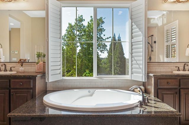 936 Anvil Cir, Rocklin, CA 95765