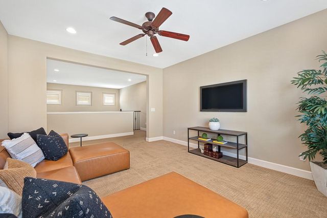 936 Anvil Cir, Rocklin, CA 95765