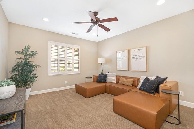 936 Anvil Cir, Rocklin, CA 95765