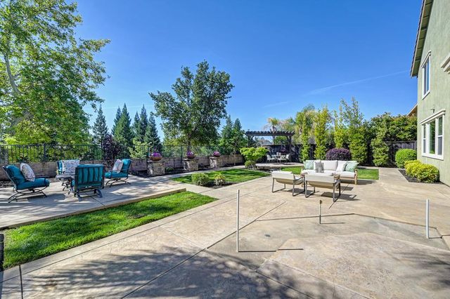 936 Anvil Cir, Rocklin, CA 95765