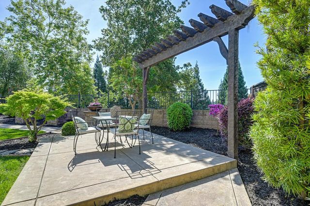 936 Anvil Cir, Rocklin, CA 95765