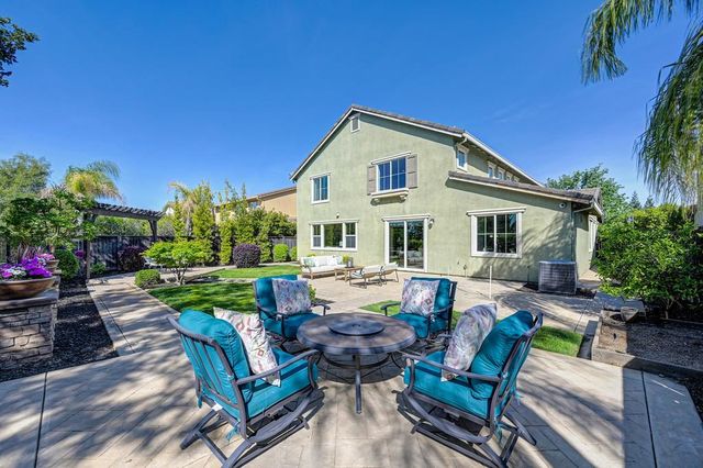 936 Anvil Cir, Rocklin, CA 95765