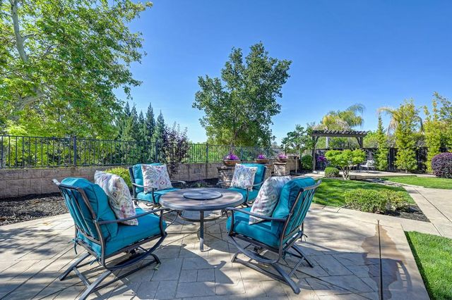 936 Anvil Cir, Rocklin, CA 95765