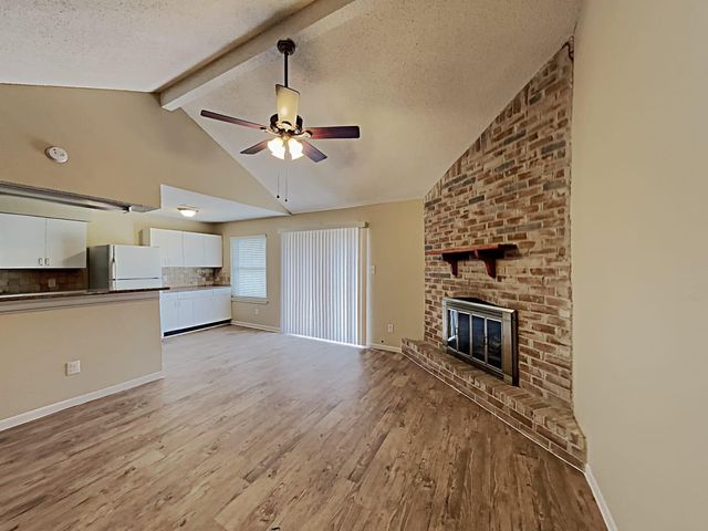 2606 Elm Hollow Street, Pearland, TX 77581