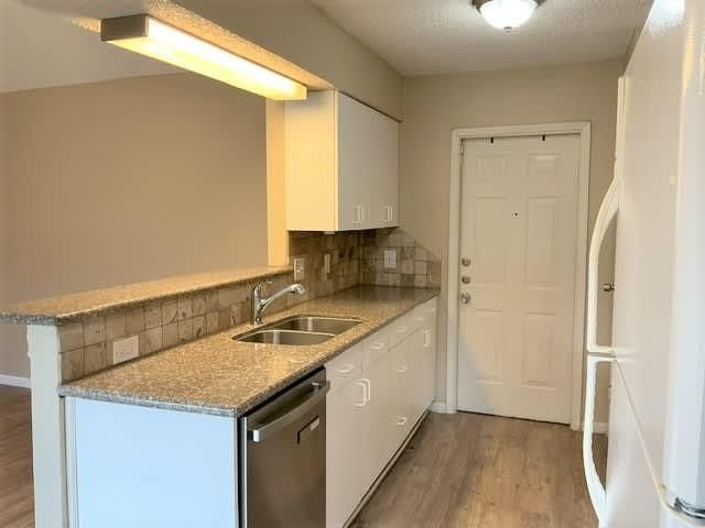 2606 Elm Hollow Street, Pearland, TX 77581
