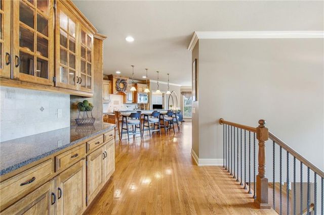 138 S Shore Drive, Lake Winnebago, MO 64034