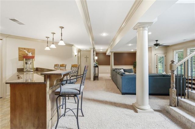 138 S Shore Drive, Lake Winnebago, MO 64034